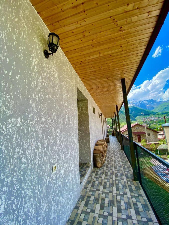 Veranda Guesthouse Kazbegi Eksteriør billede