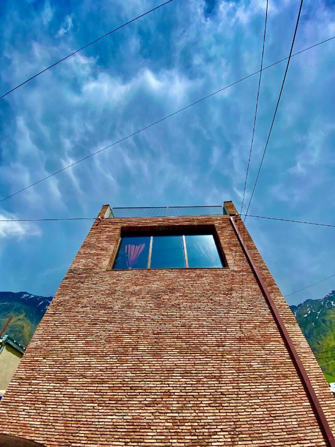 Veranda Guesthouse Kazbegi Eksteriør billede
