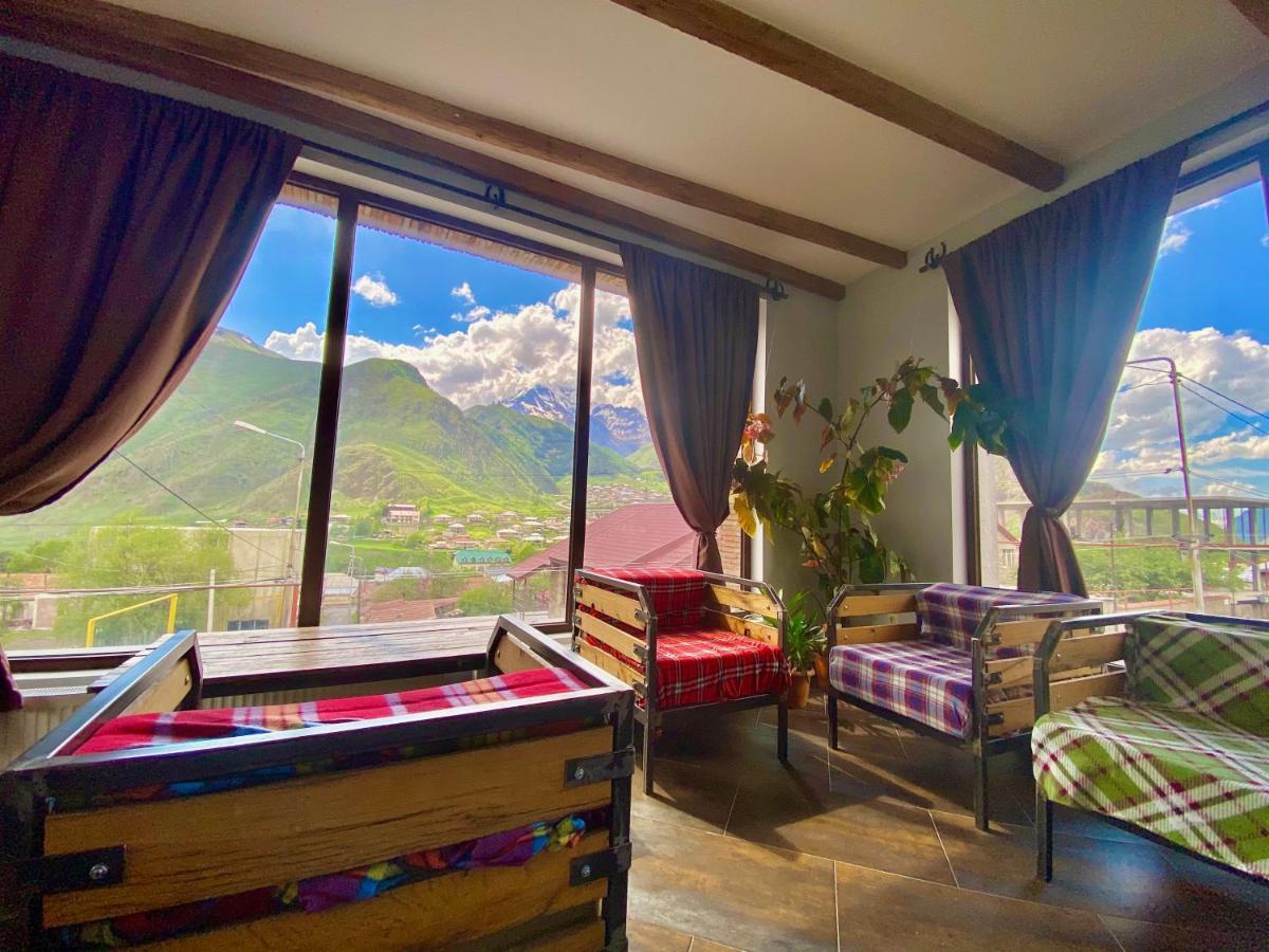 Veranda Guesthouse Kazbegi Eksteriør billede
