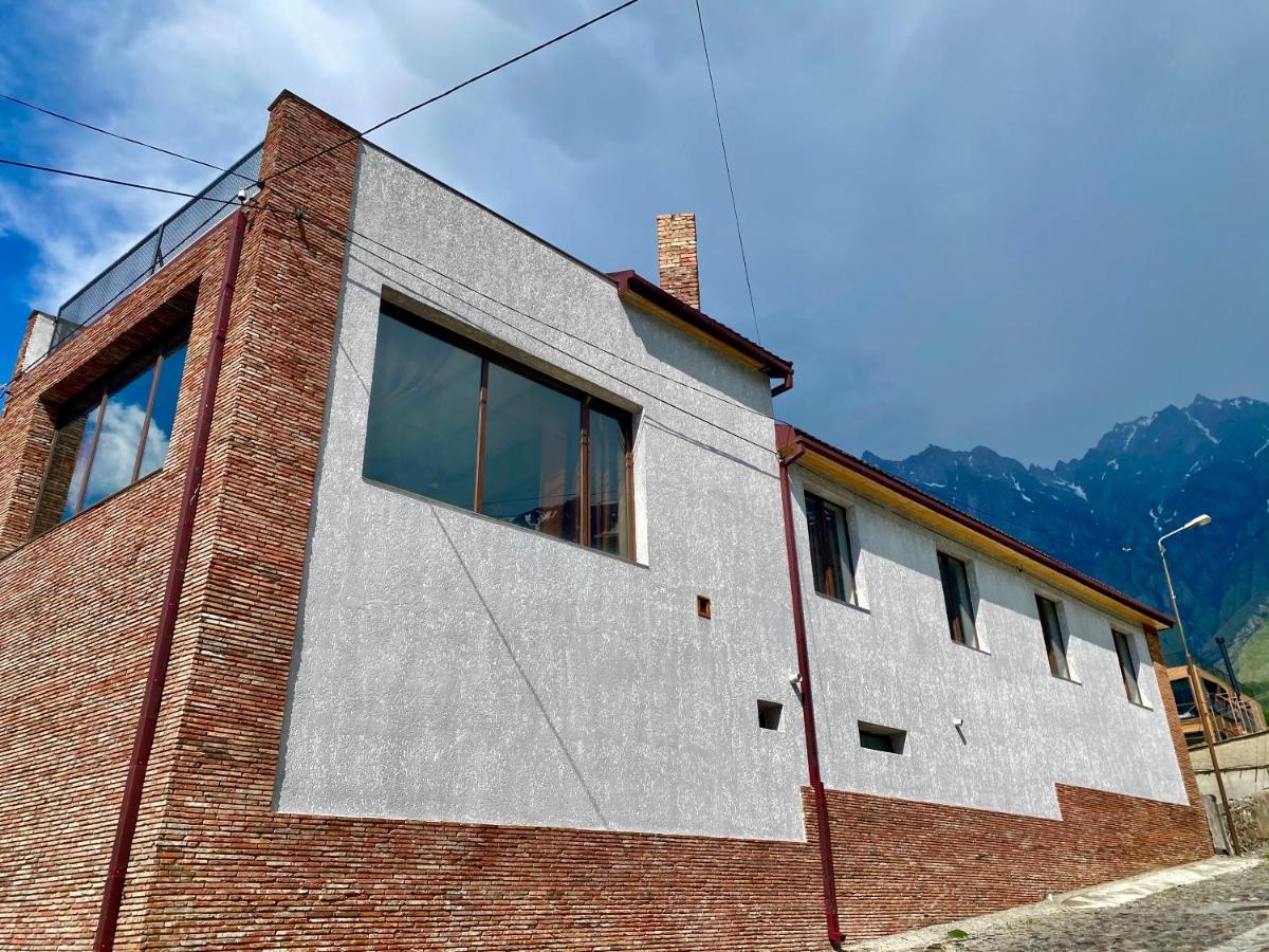 Veranda Guesthouse Kazbegi Eksteriør billede