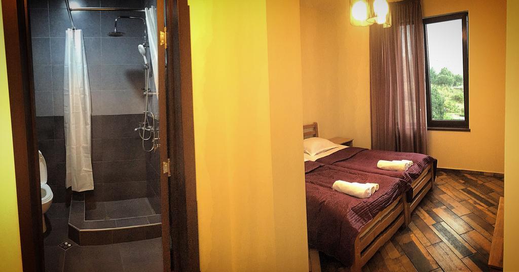 Veranda Guesthouse Kazbegi Eksteriør billede