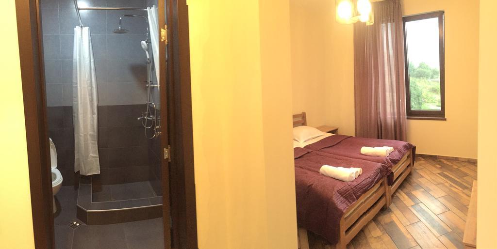 Veranda Guesthouse Kazbegi Eksteriør billede
